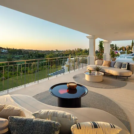 Villa Azur, Nueva Andalucia, *