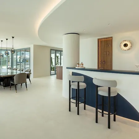 Villa Azur, Nueva Andalucia,
